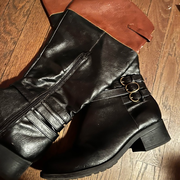Macy’s Black and Brown Riding Boots - Picture 2 of 5